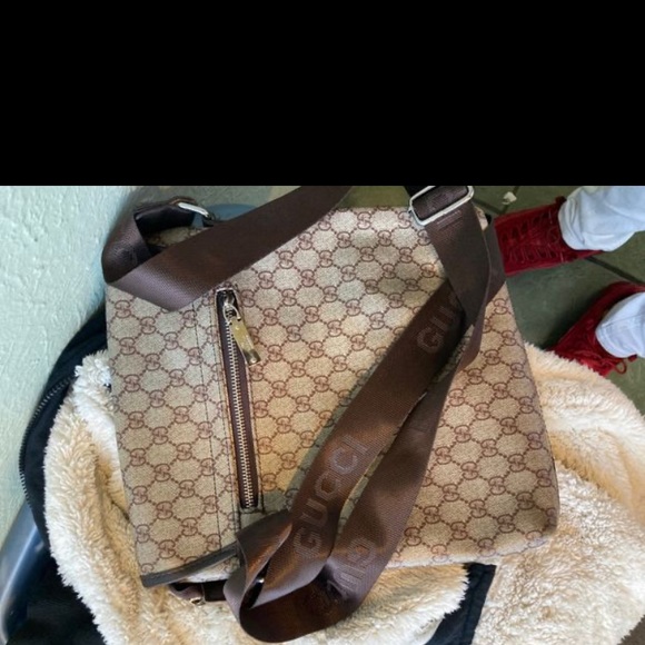 Gucci bag - Picture 2 of 5